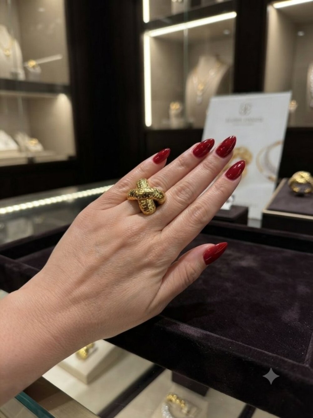 Hammered Gold Knot Statement Ring - Gold
